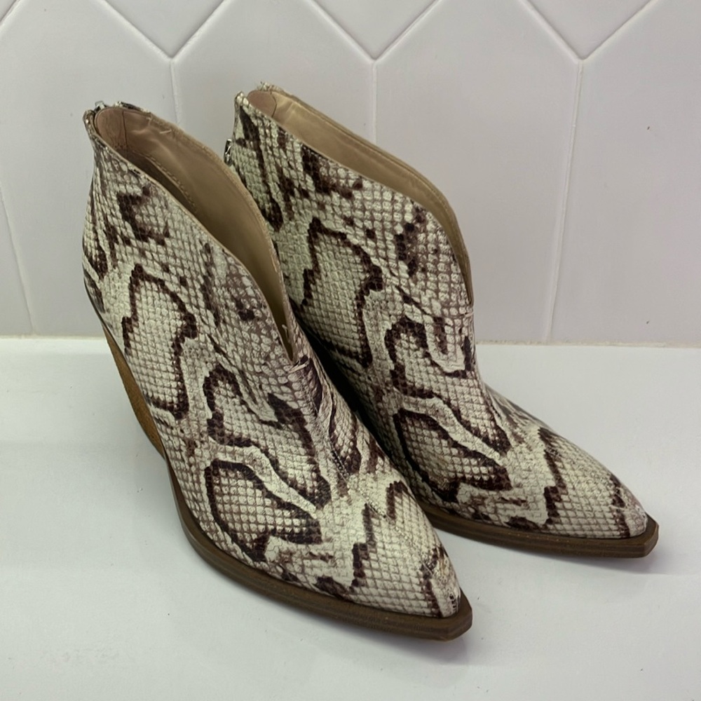 Vince Camuto leather snakeskin boots